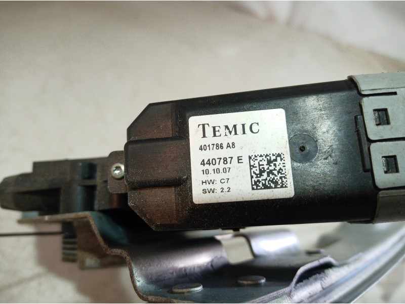 Recambio de elevalunas trasero izquierdo para citroën c4 picasso exclusive referencia OEM IAM 401786A8 401786A8 401786A8