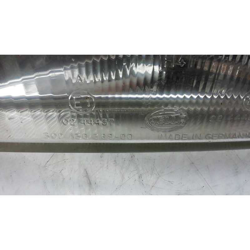 Recambio de faro derecho para volkswagen t4 transporter/furgoneta (mod. 1991) caja cerrada referencia OEM IAM 30213636900 302136