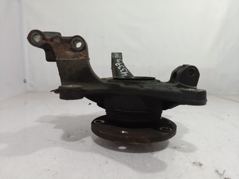 Recambio de mangueta delantera derecha para mazda 626 monovolumen (gw) 2.0 exclusive (85kw) referencia OEM IAM   