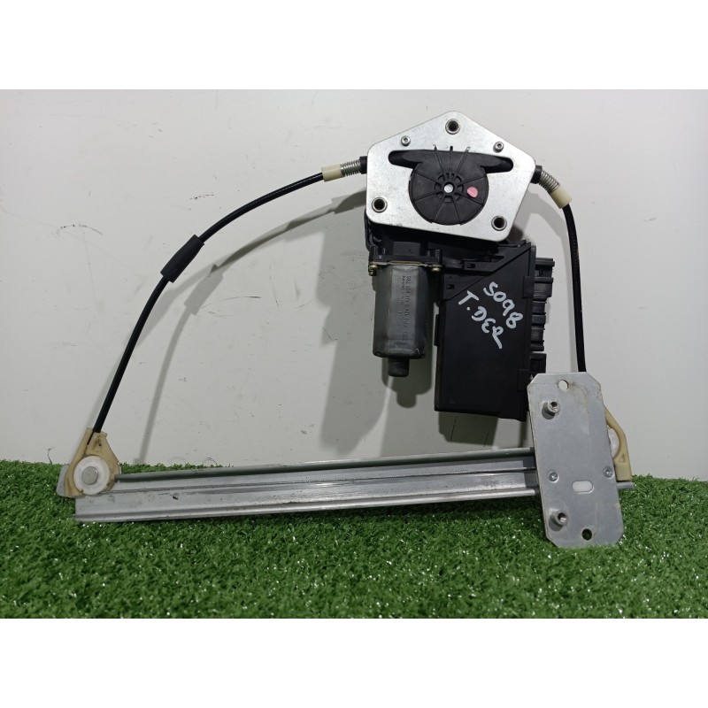 Recambio de elevalunas trasero derecho para audi a4 berlina (8e) 1.9 tdi (96kw) referencia OEM IAM 8E0959802A 105849103 97001059