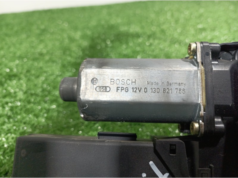 Recambio de elevalunas trasero derecho para audi a4 berlina (8e) 1.9 tdi (96kw) referencia OEM IAM 8E0959802A 105849103 97001059