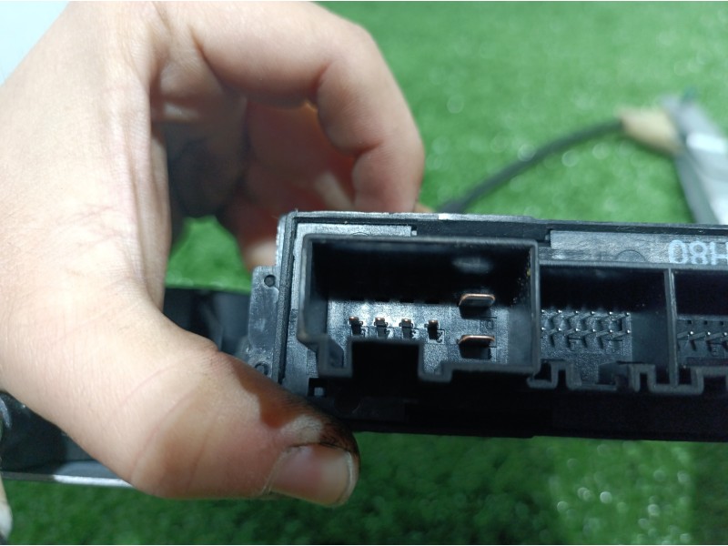 Recambio de elevalunas trasero derecho para audi a4 berlina (8e) 1.9 tdi (96kw) referencia OEM IAM 8E0959802A 105849103 97001059