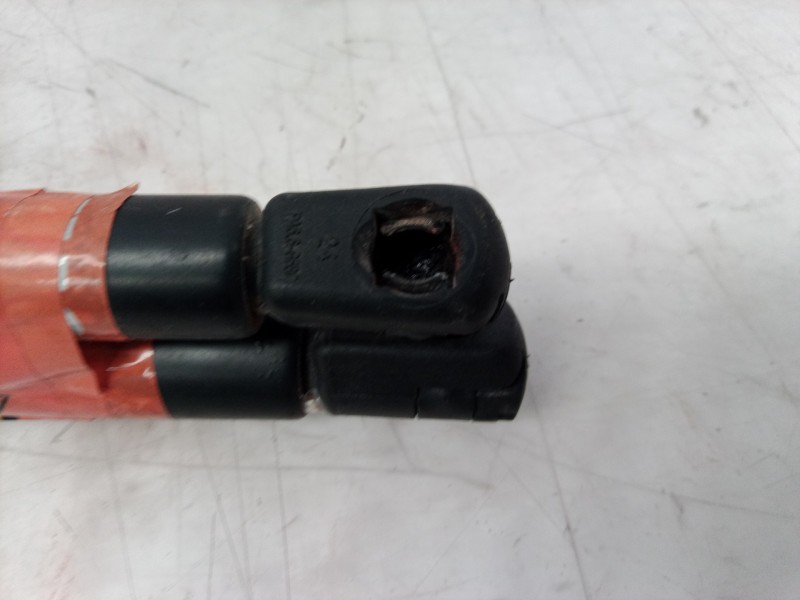 Recambio de amortiguadores capo para alfa romeo 147 (190) 1.6 t.spark distinctive referencia OEM IAM   