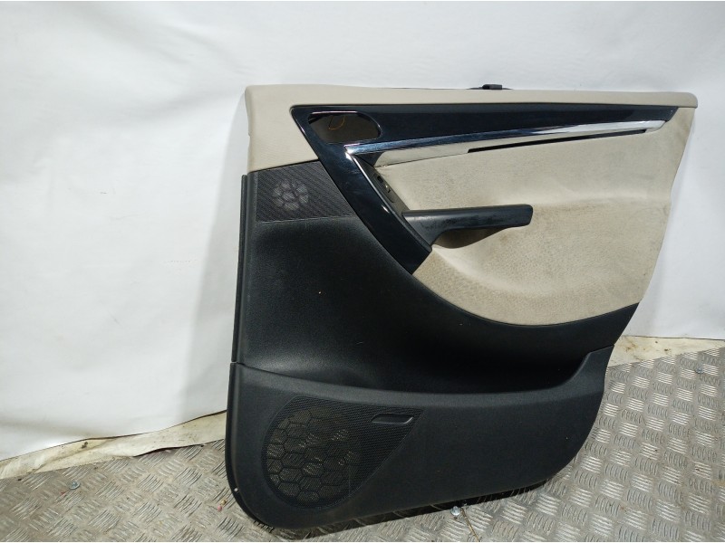 Recambio de guarnecido puerta delantera derecha para citroën c4 picasso exclusive referencia OEM IAM 96851332 96851332 96851332