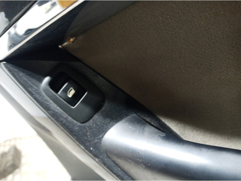 Recambio de guarnecido puerta delantera derecha para citroën c4 picasso exclusive referencia OEM IAM 96851332 96851332 96851332