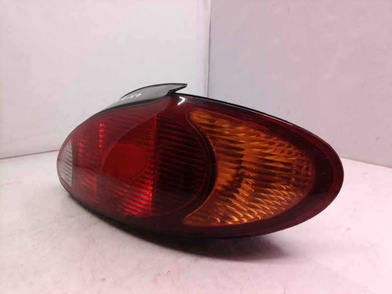 Recambio de piloto trasero derecho para hyundai lantra berlina (rd) 1.9 d gls referencia OEM IAM 9240229520   Recambio de piloto trasero derecho para hyundai lantra berlina (rd) 1.9 d gls referencia OEM IAM 9240229520