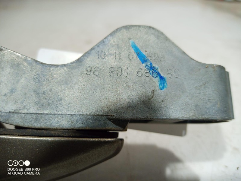 Recambio de maneta exterior delantera izquierda para citroën c4 picasso exclusive referencia OEM IAM 9680168680 9680168680 96801