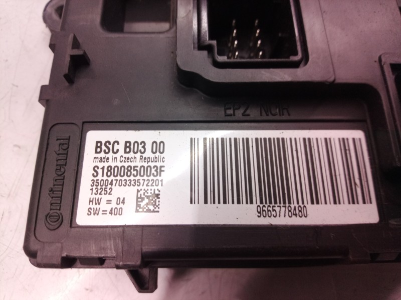 Recambio de caja reles / fusibles para peugeot partner (s2) combiespace pack cd referencia OEM IAM S180085003F S180085003 S18008