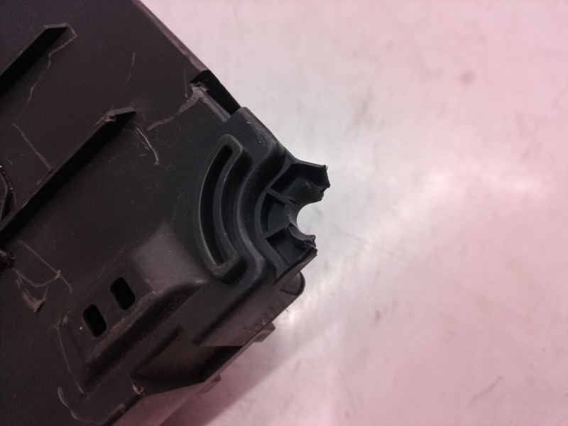 Recambio de caja reles / fusibles para peugeot partner (s2) combiespace pack cd referencia OEM IAM S180085003F S180085003 S18008