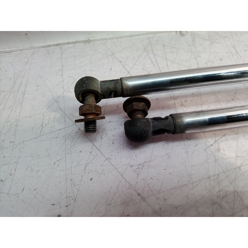 Recambio de amortiguadores maletero / porton para kia carnival ii 2.9 crdi cat referencia OEM IAM   