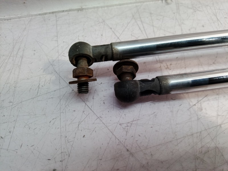 Recambio de amortiguadores maletero / porton para kia carnival ii 2.9 crdi cat referencia OEM IAM   