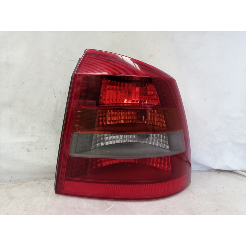 Recambio de piloto trasero derecho para opel astra g caravan 1.6 16v referencia OEM IAM 13117093 13117093 13117093