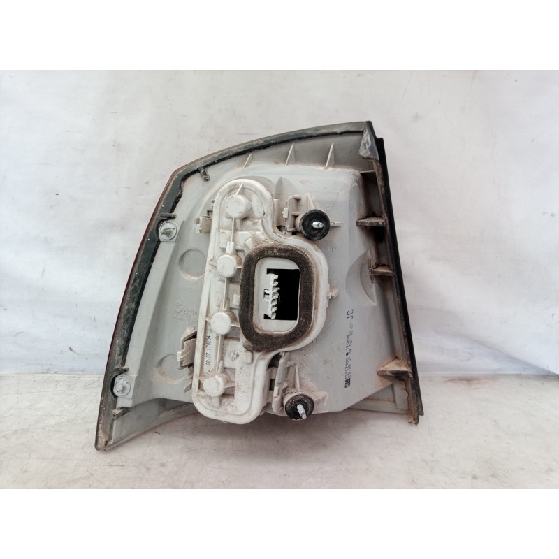 Recambio de piloto trasero derecho para opel astra g caravan 1.6 16v referencia OEM IAM 13117093 13117093 13117093