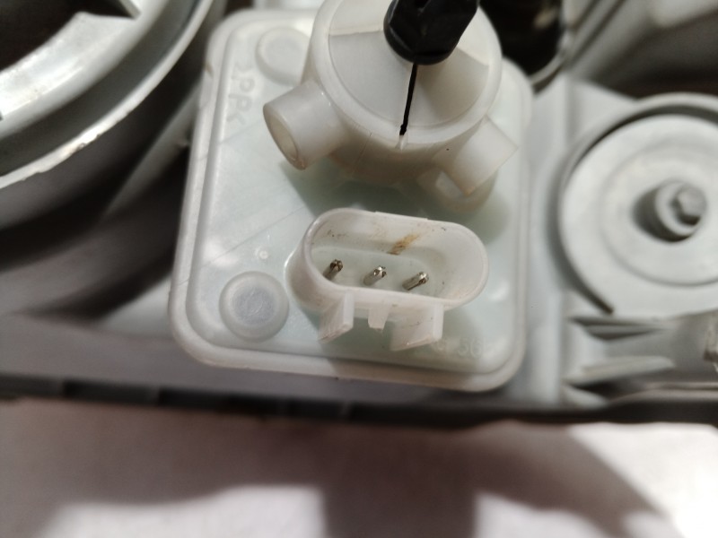 Recambio de faro derecho para kia carnival ii 2.9 crdi cat referencia OEM IAM   