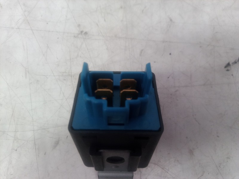 Recambio de rele para hyundai sonata (nf) 2.0 crdi comfort ii referencia OEM IAM 395104A000 395104A000 395104A000