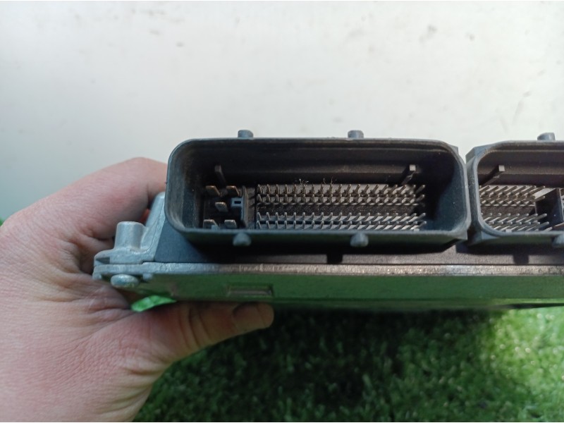 Recambio de centralita motor uce para seat ibiza (6l1) 1.2 12v referencia OEM IAM 03E906033P 03E906033P 5WP4019605