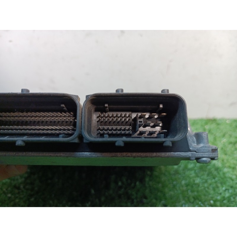 Recambio de centralita motor uce para seat ibiza (6l1) 1.2 12v referencia OEM IAM 03E906033P 03E906033P 5WP4019605