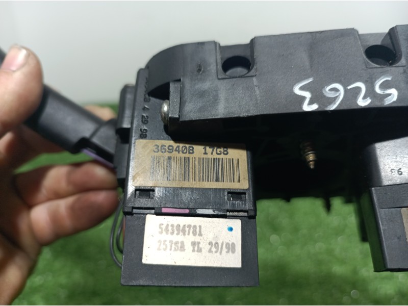 Recambio de mando multifuncion para nissan terrano/terrano.ii (r20) sport referencia OEM IAM 54034646A 54034646A 36940B