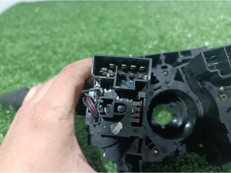 Recambio de mando multifuncion para nissan terrano/terrano.ii (r20) sport referencia OEM IAM 54034646A 54034646A 36940B