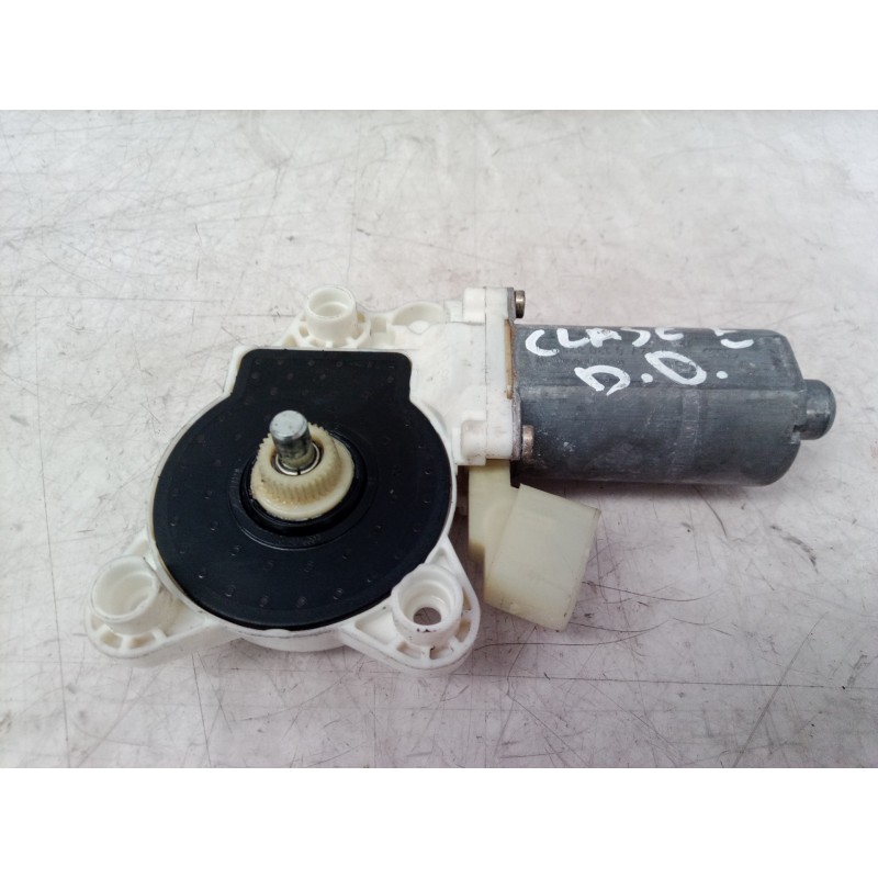 Recambio de motor elevalunas delantero derecho para mercedes-benz clase e (w210) berlina diesel 300 diesel (210.020) referencia 
