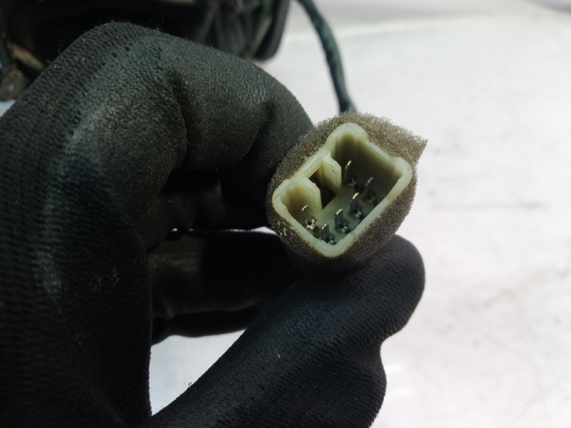 Recambio de piloto trasero izquierdo para kia carnival ii 2.9 crdi cat referencia OEM IAM   