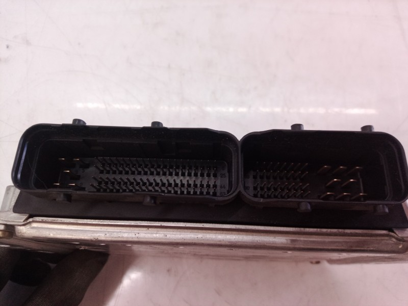 Recambio de centralita motor uce para hyundai matrix (fc) 1.5 crdi gls referencia OEM IAM 0281010695 0281010695 3910127610