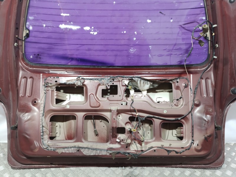 Recambio de porton trasero para kia carnival ii 2.9 crdi cat referencia OEM IAM   