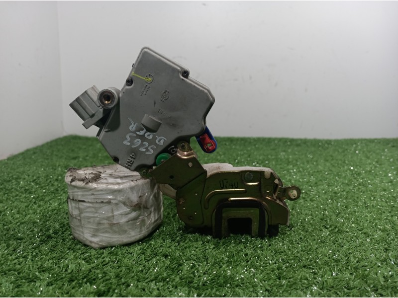 Recambio de cerradura puerta delantera derecha para nissan terrano/terrano.ii (r20) sport referencia OEM IAM   