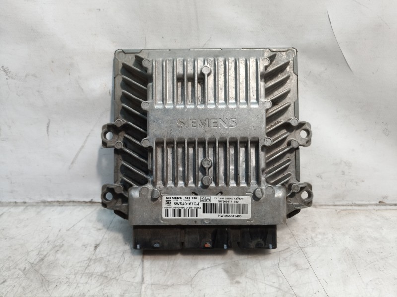 Recambio de centralita motor uce para peugeot 407 sport referencia OEM IAM 5WS40167GT 5WS40167GT 5WS40167GT