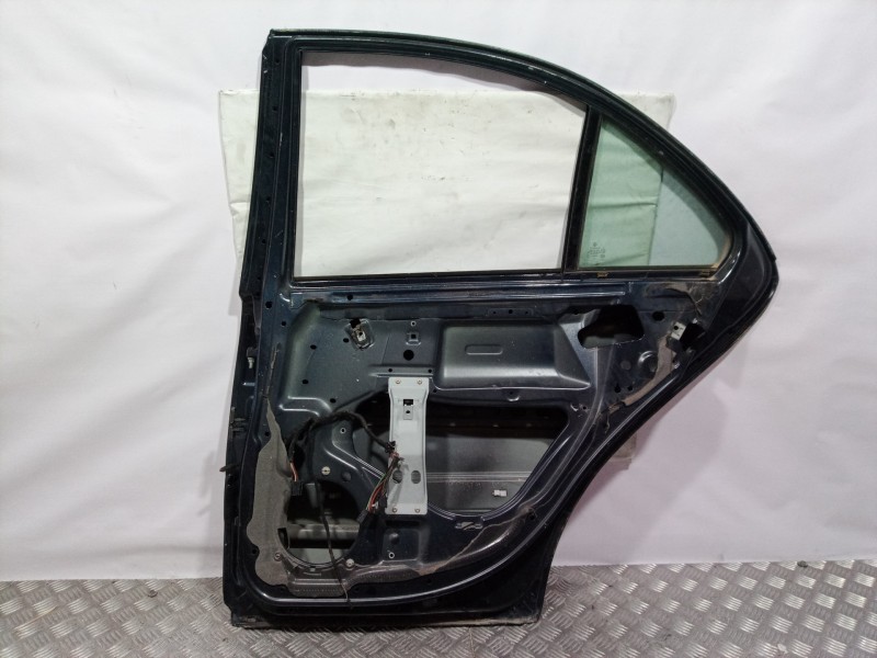 Recambio de puerta trasera derecha para mercedes-benz clase c (w203) familiar referencia OEM IAM   