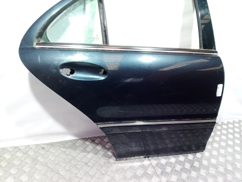 Recambio de puerta trasera derecha para mercedes-benz clase c (w203) familiar referencia OEM IAM   