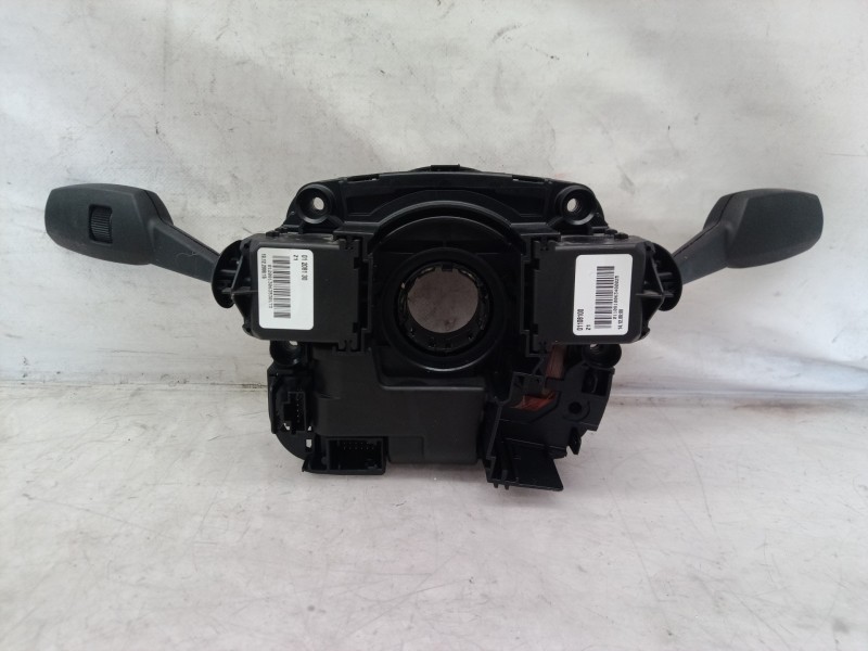 Recambio de mando multifuncion para bmw serie 1 berlina (e81/e87) 120i referencia OEM IAM LZ9121748 LZ9121748 0141837305