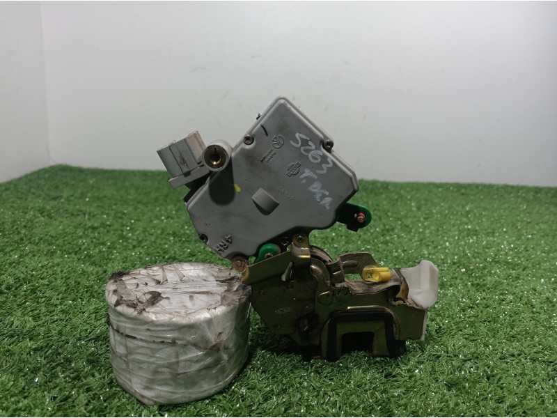 Recambio de cerradura puerta trasera derecha para nissan terrano/terrano.ii (r20) sport referencia OEM IAM   