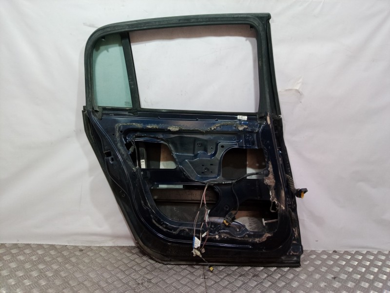 Recambio de puerta trasera izquierda para renault vel satis (bj0) referencia OEM IAM   