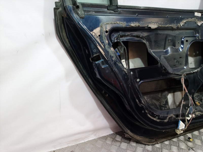 Recambio de puerta trasera izquierda para renault vel satis (bj0) referencia OEM IAM   
