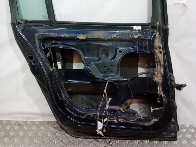 Recambio de puerta trasera izquierda para renault vel satis (bj0) referencia OEM IAM   
