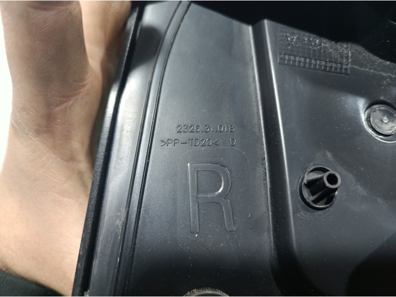 Recambio de retrovisor derecho para peugeot 108 active referencia OEM IAM 232631018 232631018 0313117