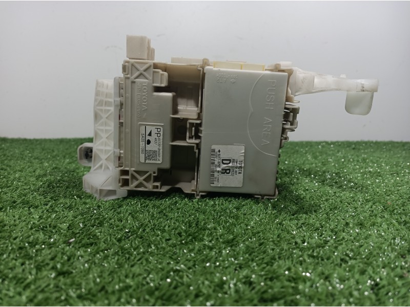 Recambio de caja reles / fusibles para peugeot 108 active referencia OEM IAM 892210H010 892210H010 827300H060A