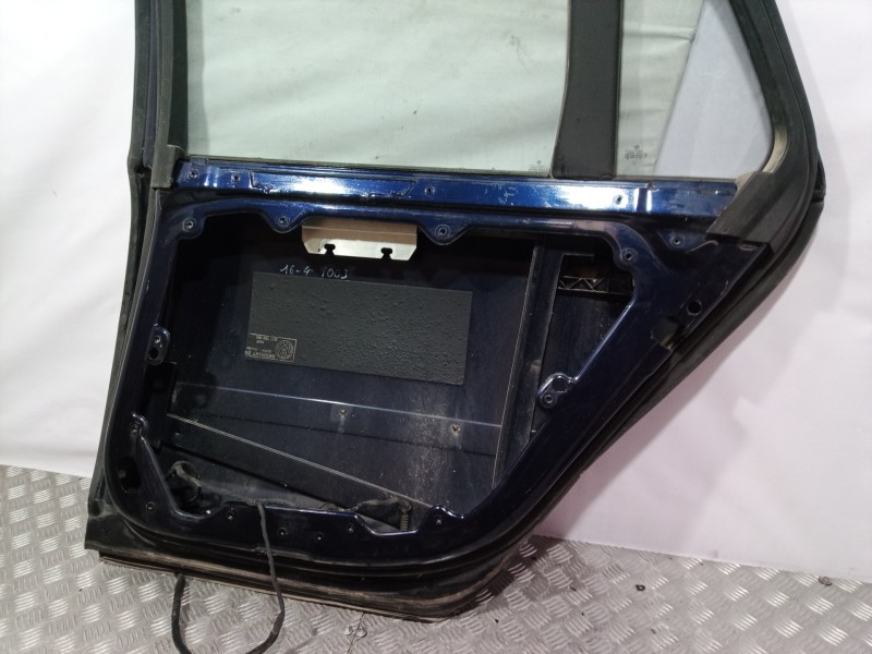 Recambio de puerta trasera derecha para volkswagen phaeton (3d2/3d8) referencia OEM IAM   