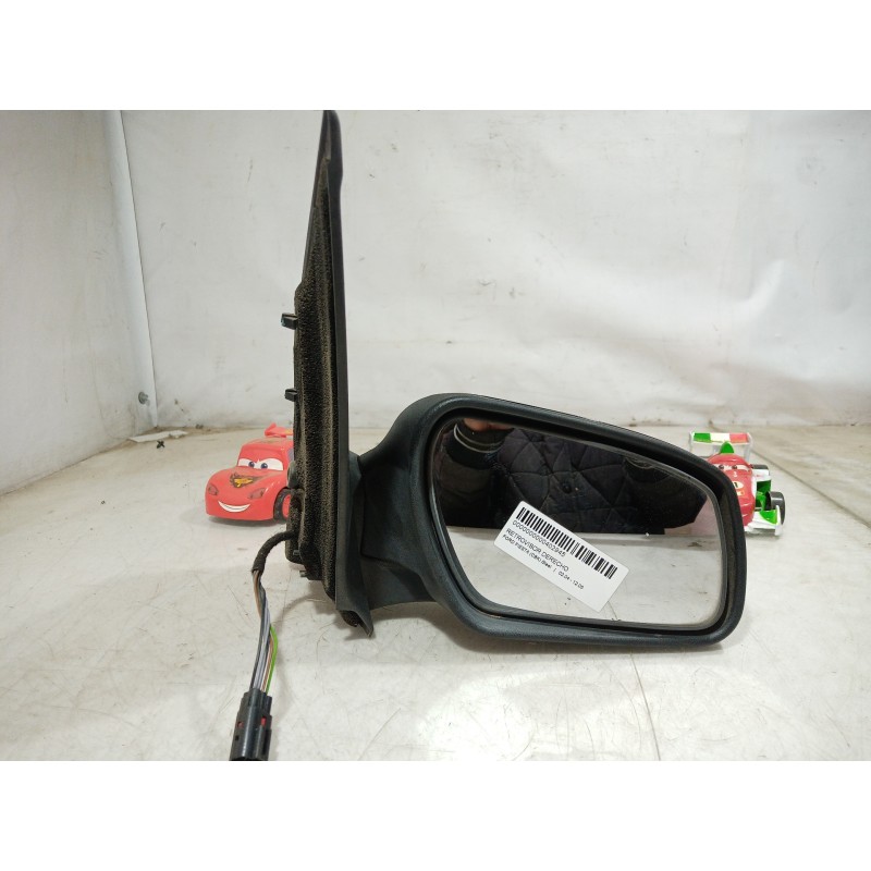 Recambio de retrovisor derecho para ford fiesta (cbk) steel referencia OEM IAM 015847 015847 015847