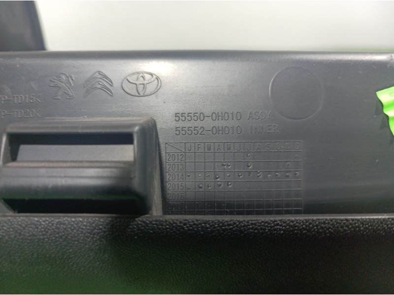 Recambio de guantera para peugeot 108 active referencia OEM IAM 555500H010 555500H010 555520H010