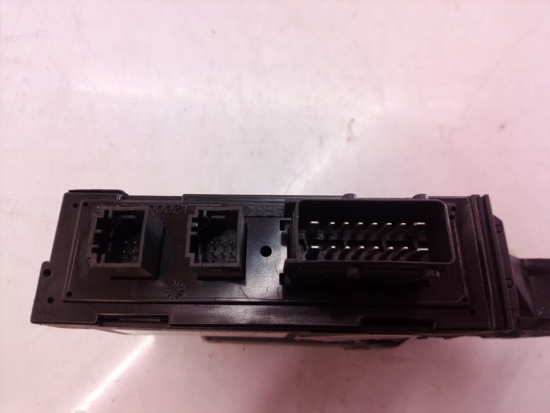 Recambio de motor elevalunas delantero derecho para peugeot 307 break / sw (s1) break xs referencia OEM IAM 0130821766 013082176