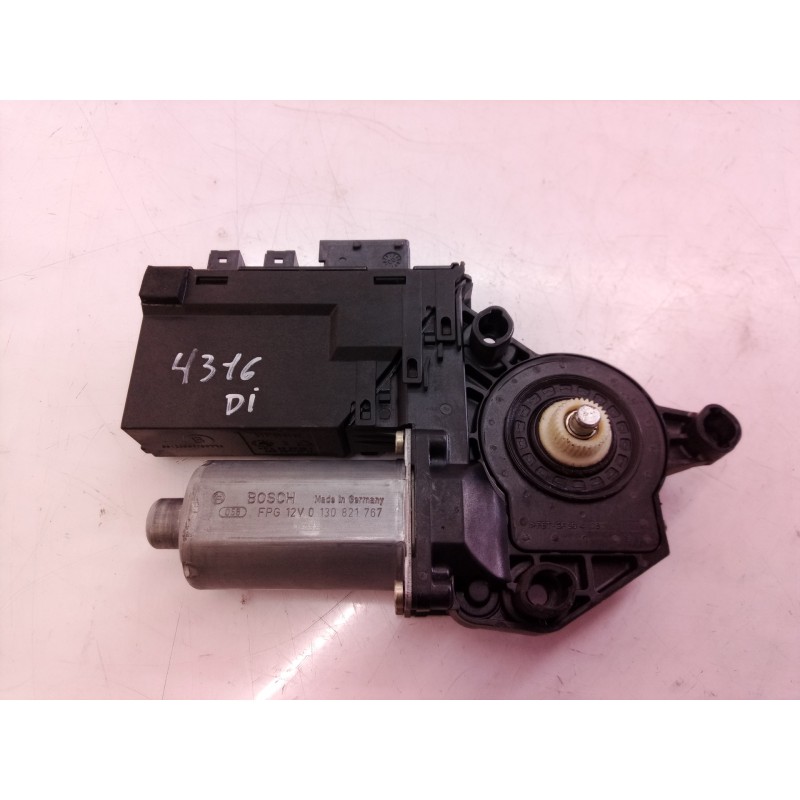 Recambio de motor elevalunas delantero izquierdo para peugeot 307 break / sw (s1) break xs referencia OEM IAM 0130821767 0130821