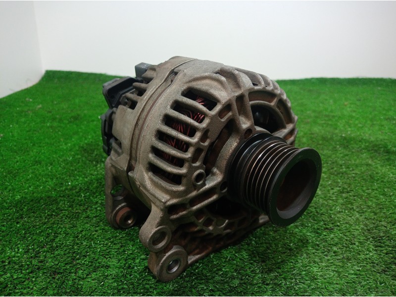 Recambio de alternador para seat ibiza (6l1) 1.4 16v referencia OEM IAM 037903025M 037903025M 0124325013385