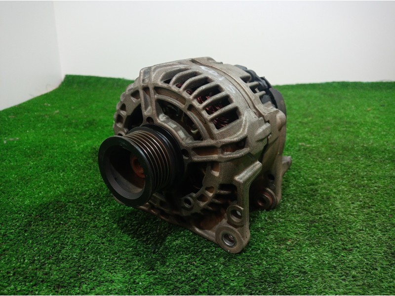 Recambio de alternador para seat ibiza (6l1) 1.4 16v referencia OEM IAM 037903025M 037903025M 0124325013385