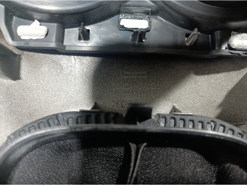 Recambio de guarnecidos palanca cambio para peugeot 108 active referencia OEM IAM 588040H020 588040H020 588040H020