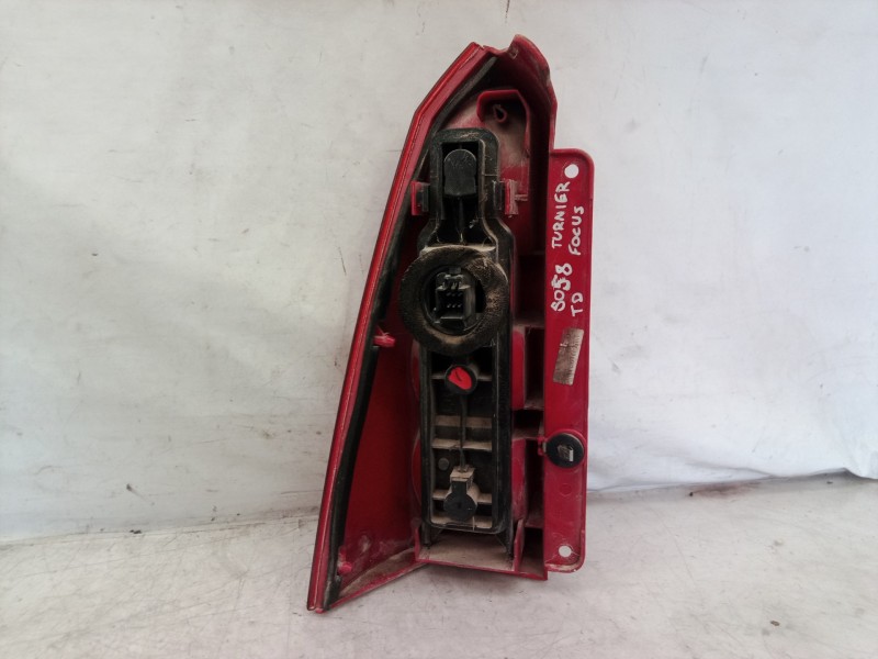 Recambio de piloto trasero derecho para ford focus berlina (cak) ambiente referencia OEM IAM   
