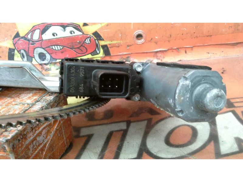 Recambio de elevalunas delantero izquierdo para opel zafira b essentia referencia OEM IAM   