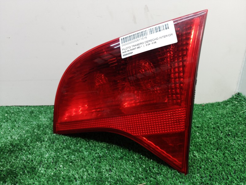 Recambio de piloto trasero derecho interior para audi a4 avant (8e) referencia OEM IAM 8E9945094 8E9945094 8E9945094