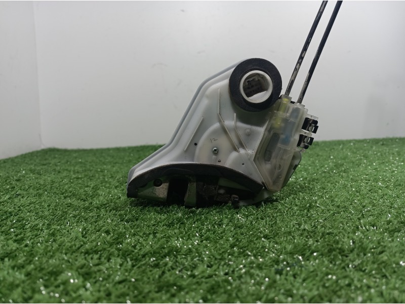 Recambio de cerradura puerta trasera izquierda para peugeot 108 active referencia OEM IAM   